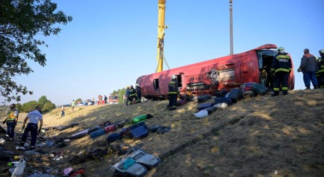 At least 12 killed, 10 injured in Polish bus crash in Hungary
